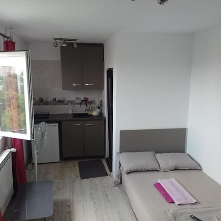 Apartmán Metrou 1 Decembrie 1918 Bukurešť Exteriér fotografie